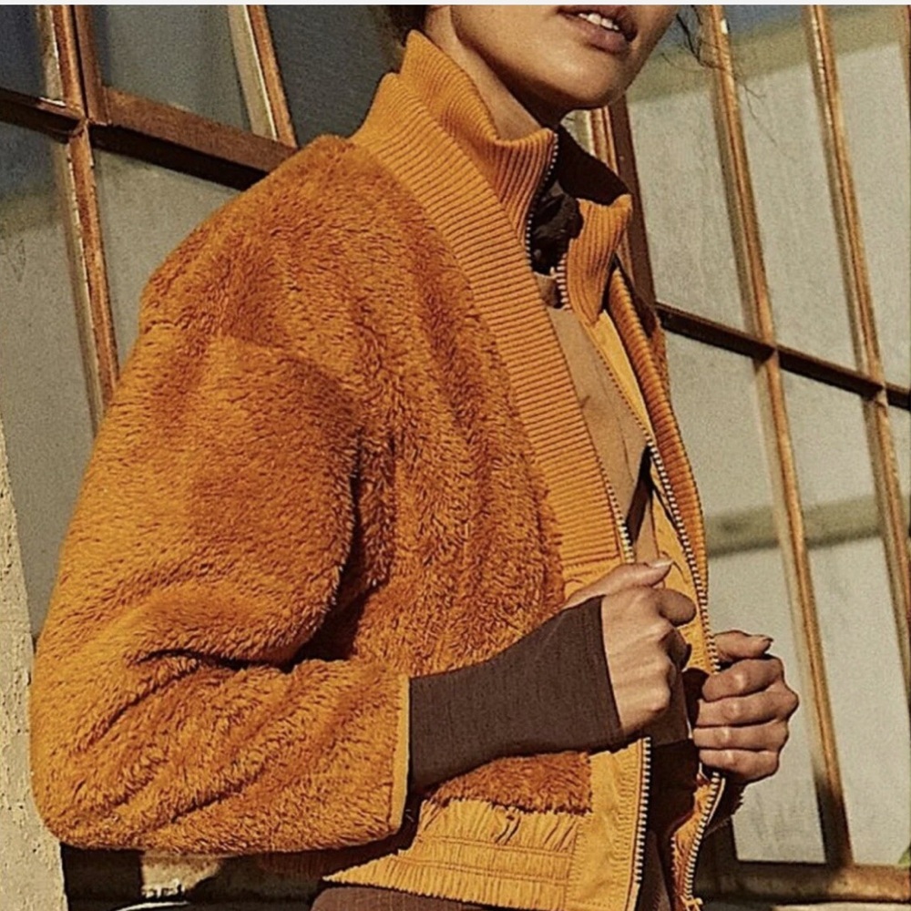 Free People Movement Gear Up Sherpa Cropped Jacket Mustard/Brn Motif Size s.p